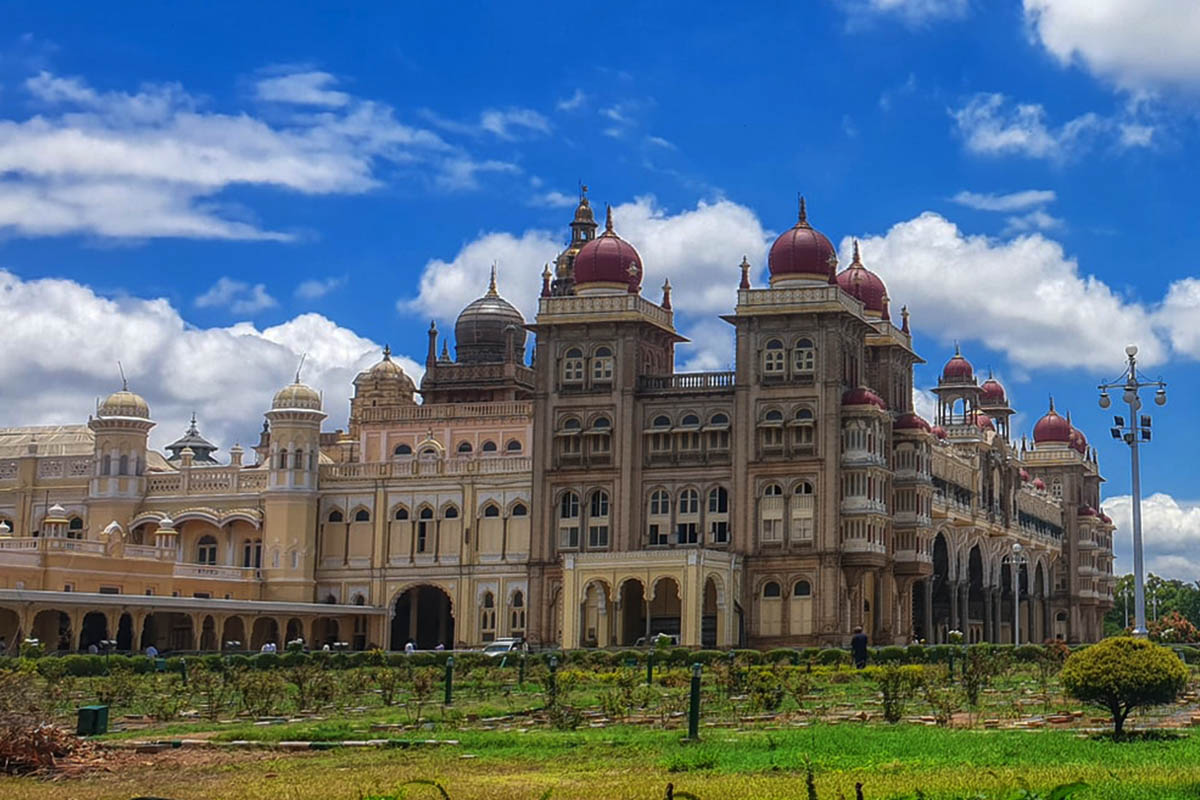 Mysore Palace, Mysuru, India Connections