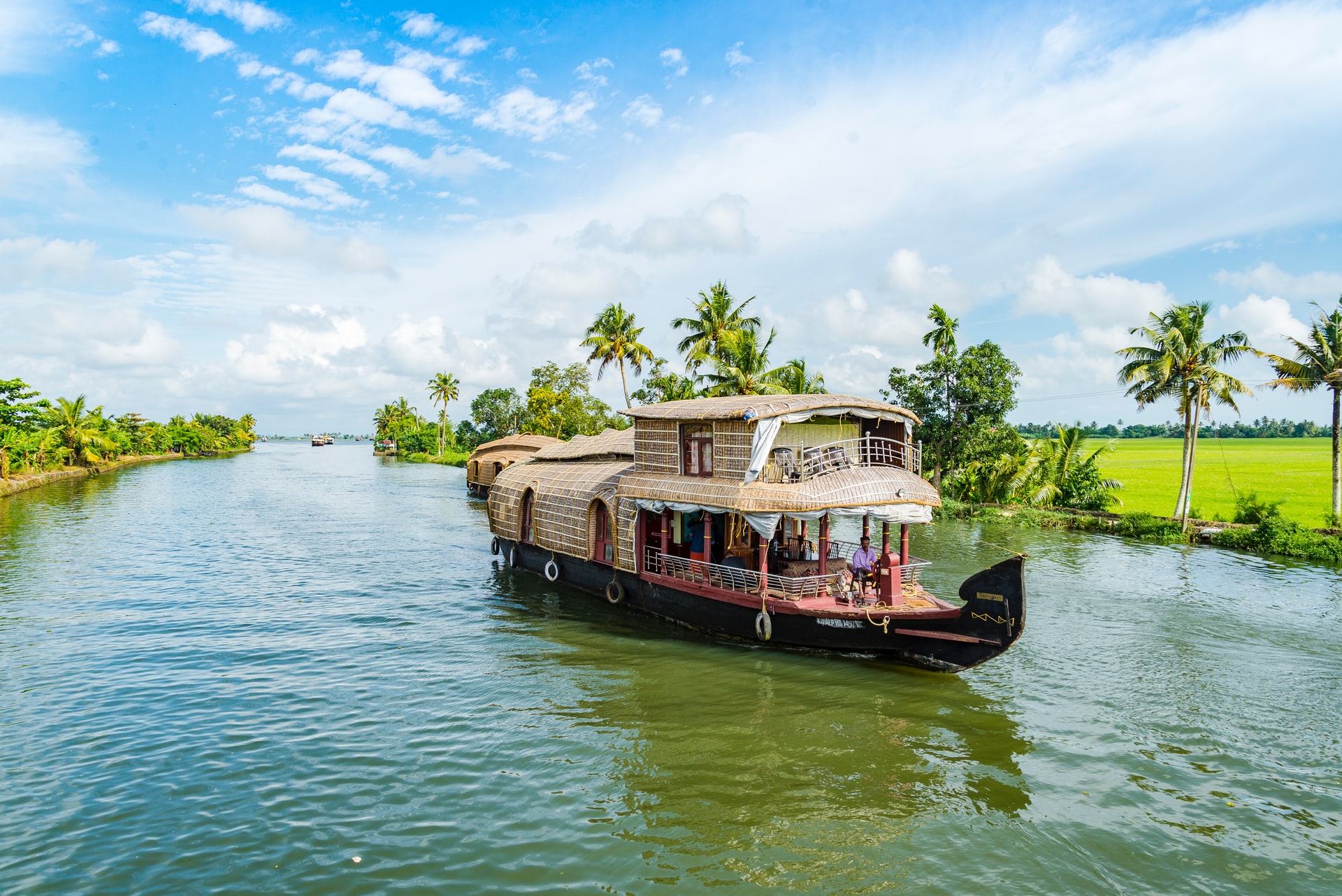 Backwaters Holiday Tours. Backwaters Kerala