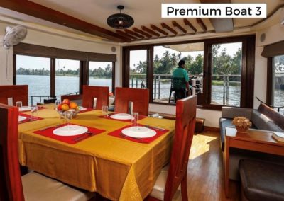 Lakes & Lagoons Houseboat